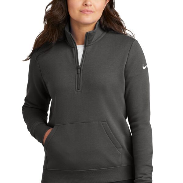 Women's Nike Club Fleece 1/2 Zip Thumbnail